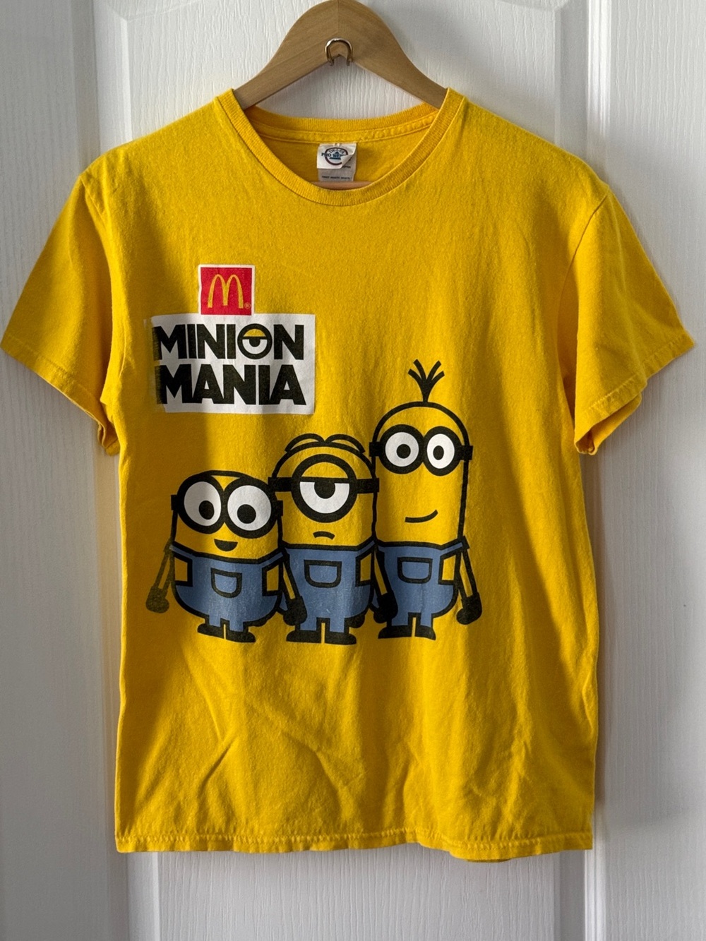 RARE McDonald's Minion Mania Yellow T-Shirt Size Adult Small